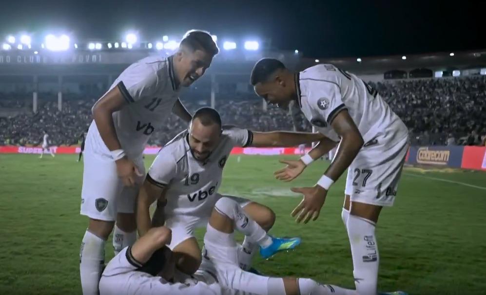 Botafogo Brilha em São Januário e Vence Vasco de Virada no Brasileirão